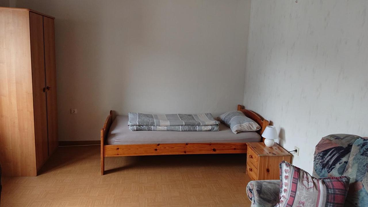 Ferienwohnung Linde - Marburg Biedenkopf Mit 5 Zimmer Und Balkon Frechenhausen Extérieur photo